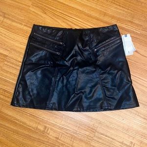 Jolt pleather skirt